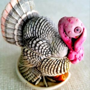 Harmony Kingdom Collectible "Gobblefest"